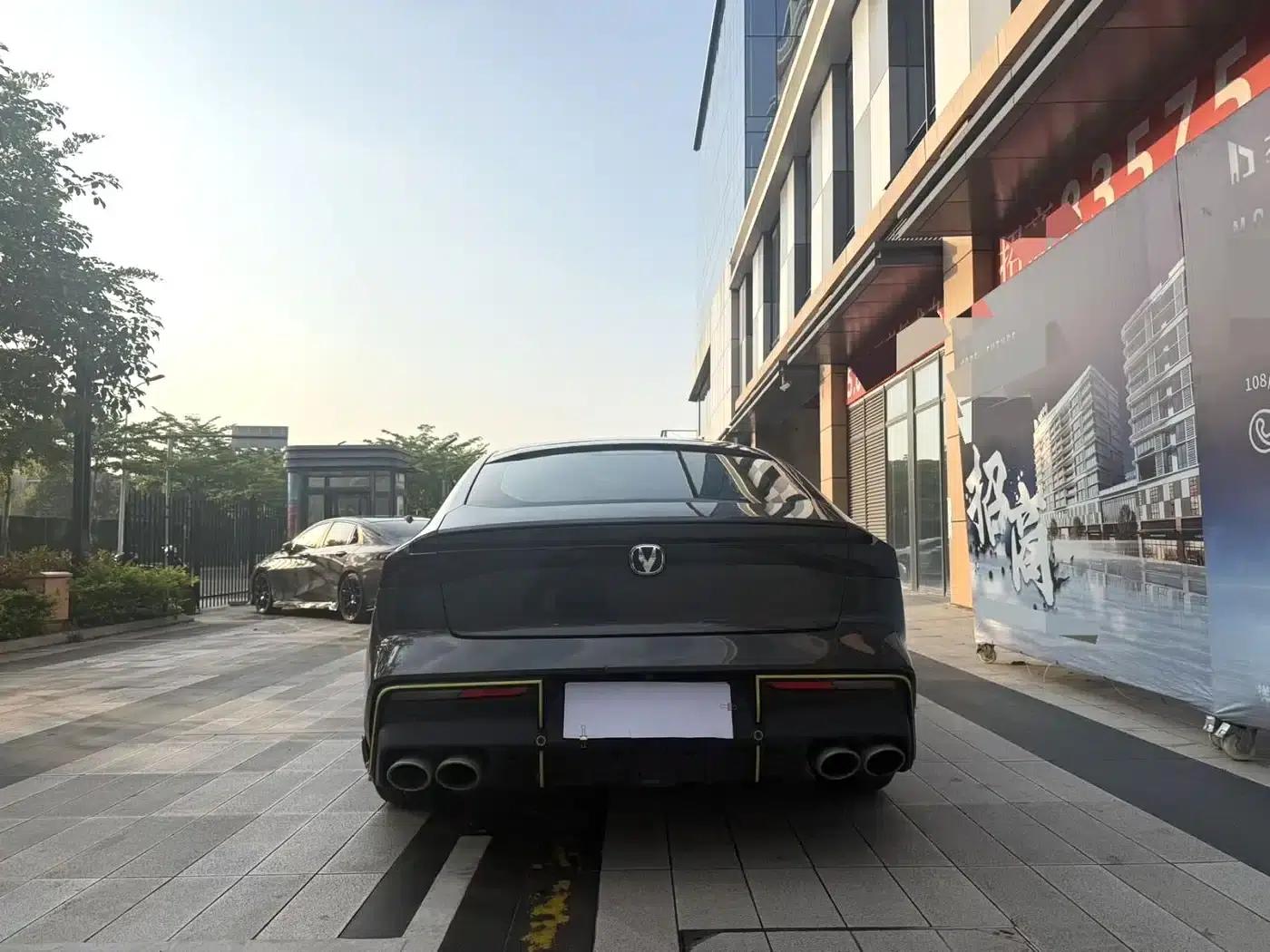 Changan UNI-V 2022 1.5T Sport Edition — миниатюра 8