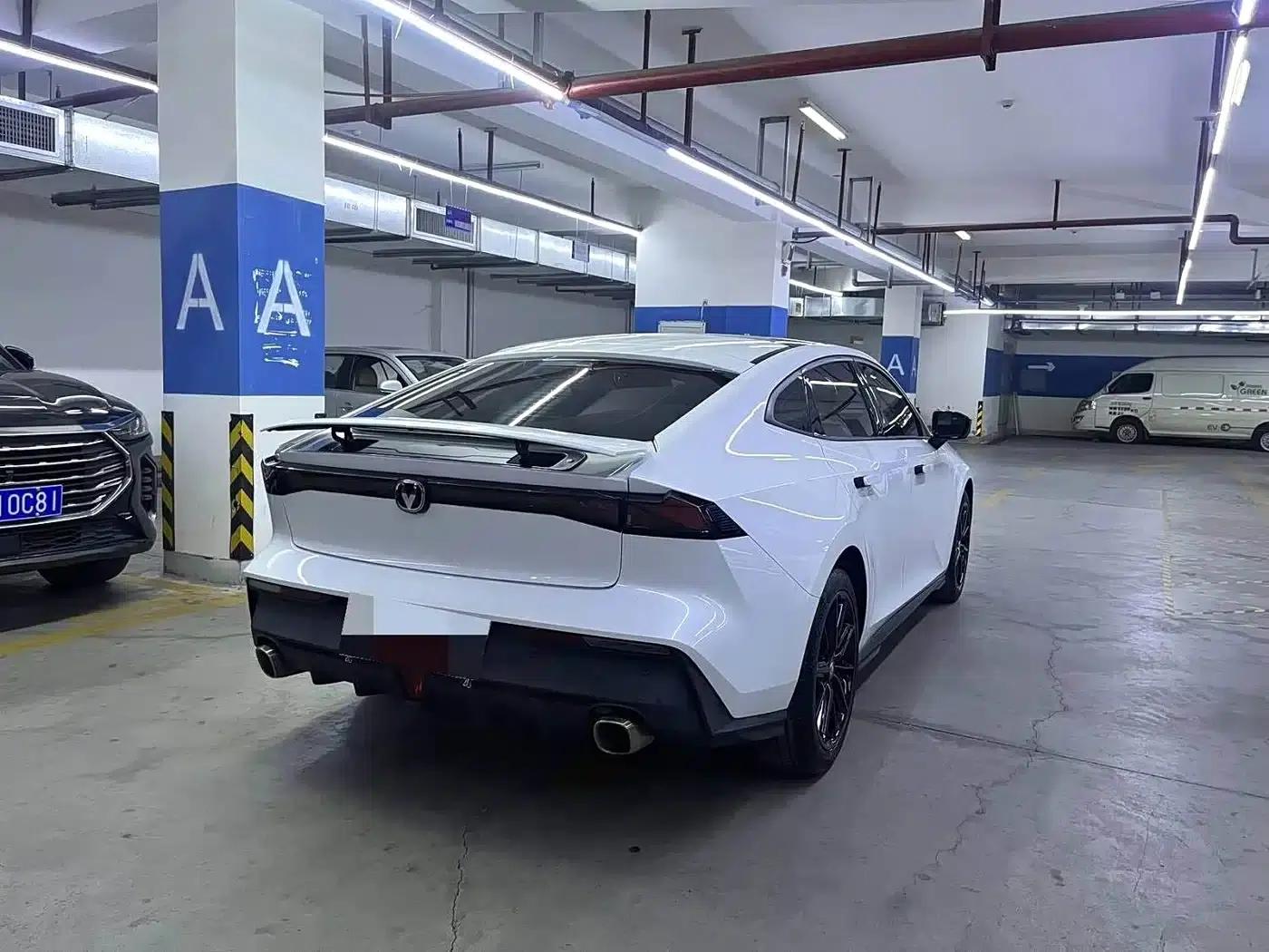 Changan UNI-V 2022 1.5T Premium Edition — миниатюра 7