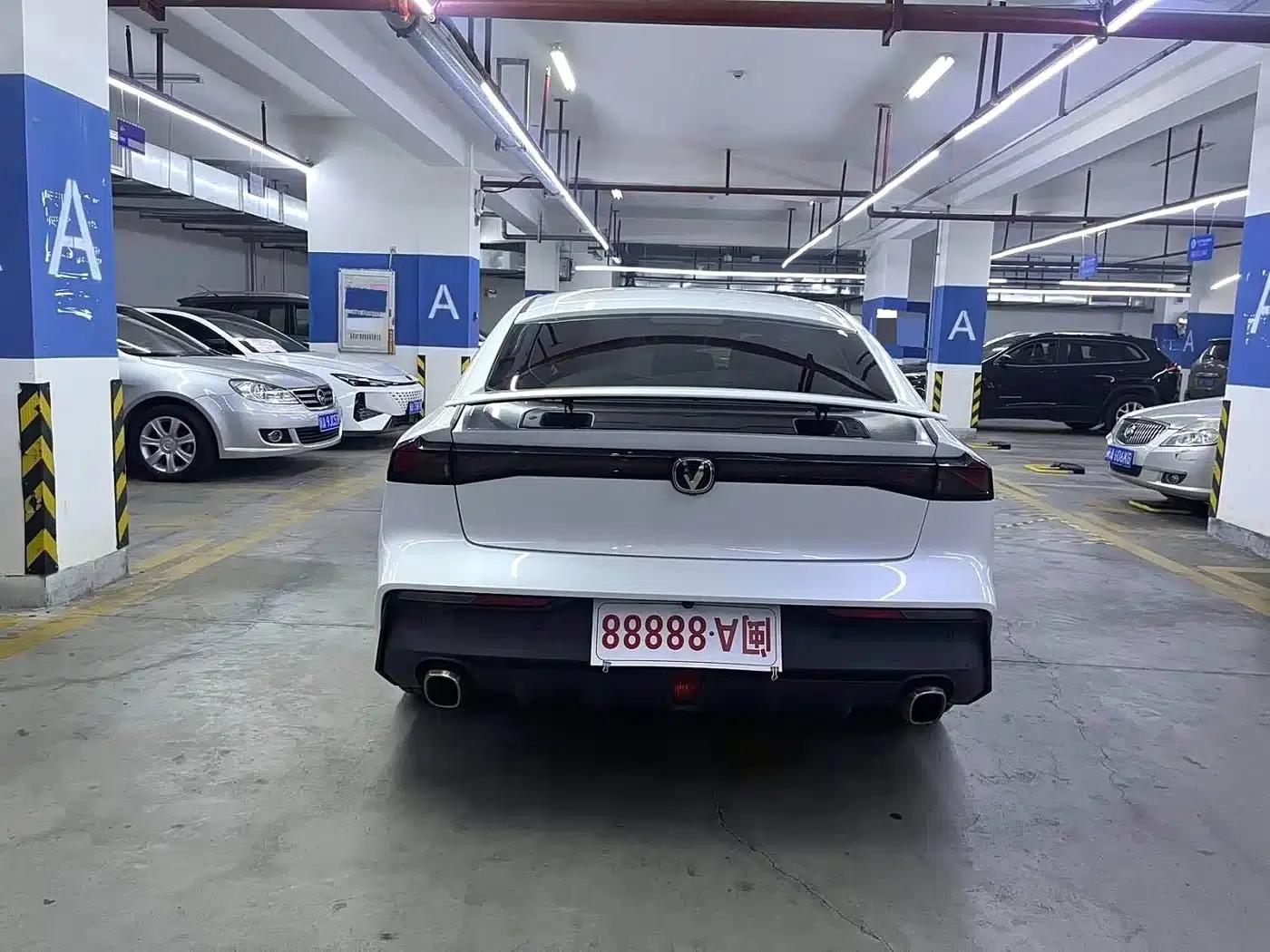 Changan UNI-V 2022 1.5T Premium Edition — миниатюра 8