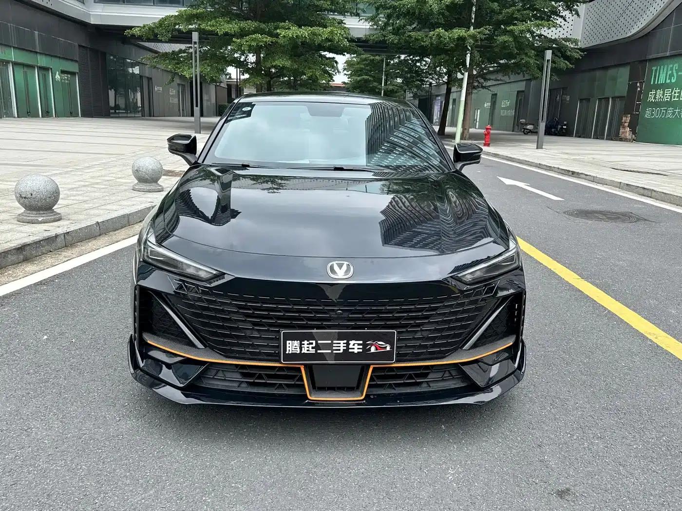 Changan UNI-V 2022 1.5T Sport Edition — миниатюра 2