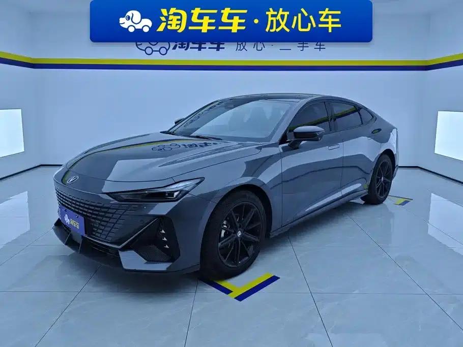 Changan UNI-V 2024 1.5T High-Performance Edition — миниатюра 1