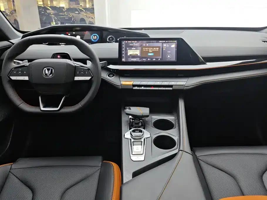Changan UNI-V 2024 1.5T High-Performance Edition — миниатюра 12