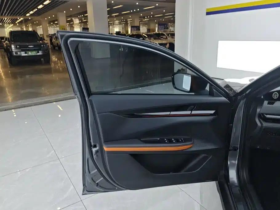Changan UNI-V 2024 1.5T High-Performance Edition — миниатюра 7