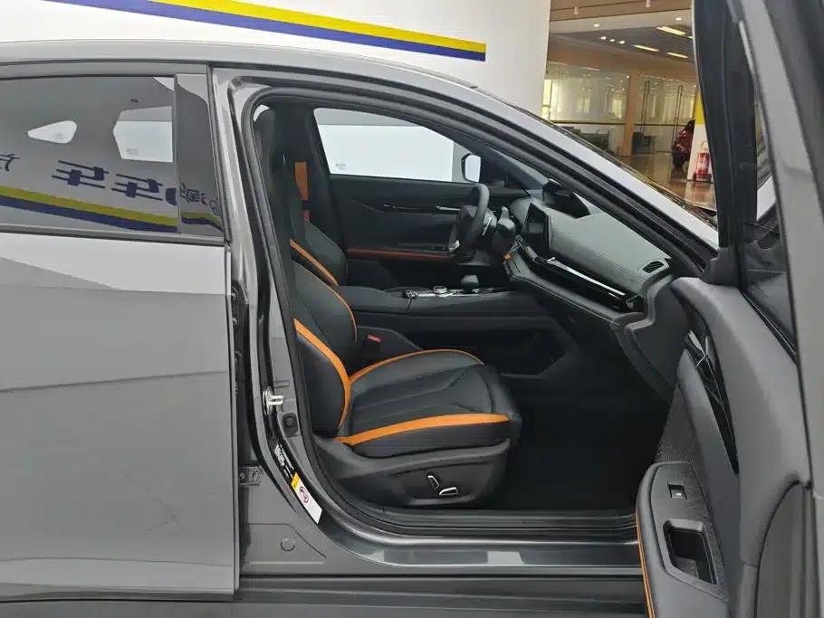 Changan UNI-V 2024 1.5T High-Performance Edition — миниатюра 8