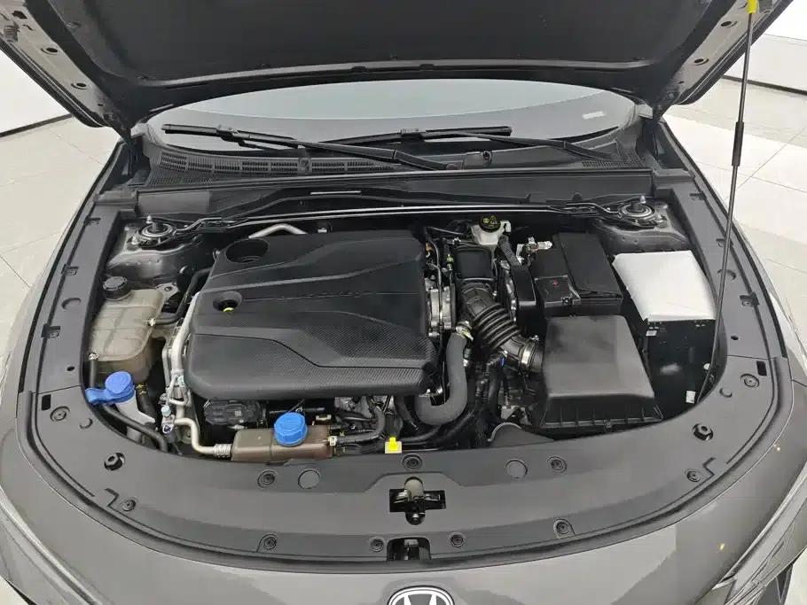 Changan UNI-V 2024 1.5T High-Performance Edition — миниатюра 10