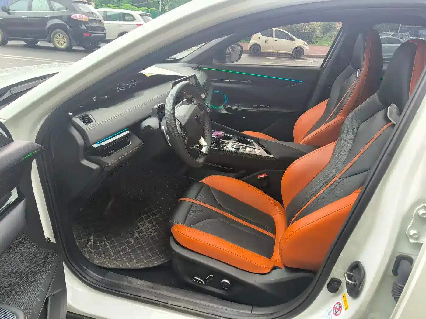 Changan UNI-V 2024 1.5T Premium Sport — миниатюра 4
