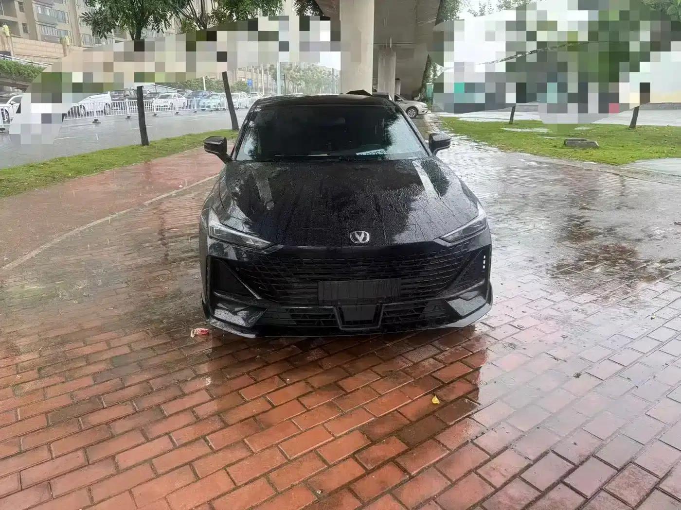 Changan UNI-V 2022 1.5T Sport Edition — миниатюра 2