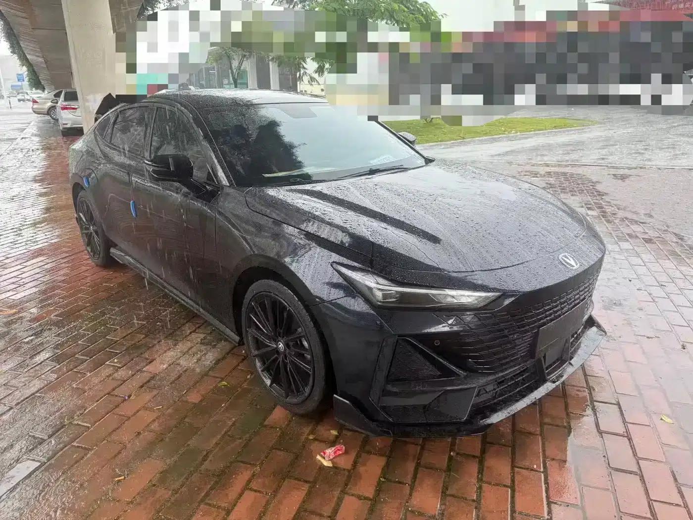 Changan UNI-V 2022 1.5T Sport Edition — миниатюра 3