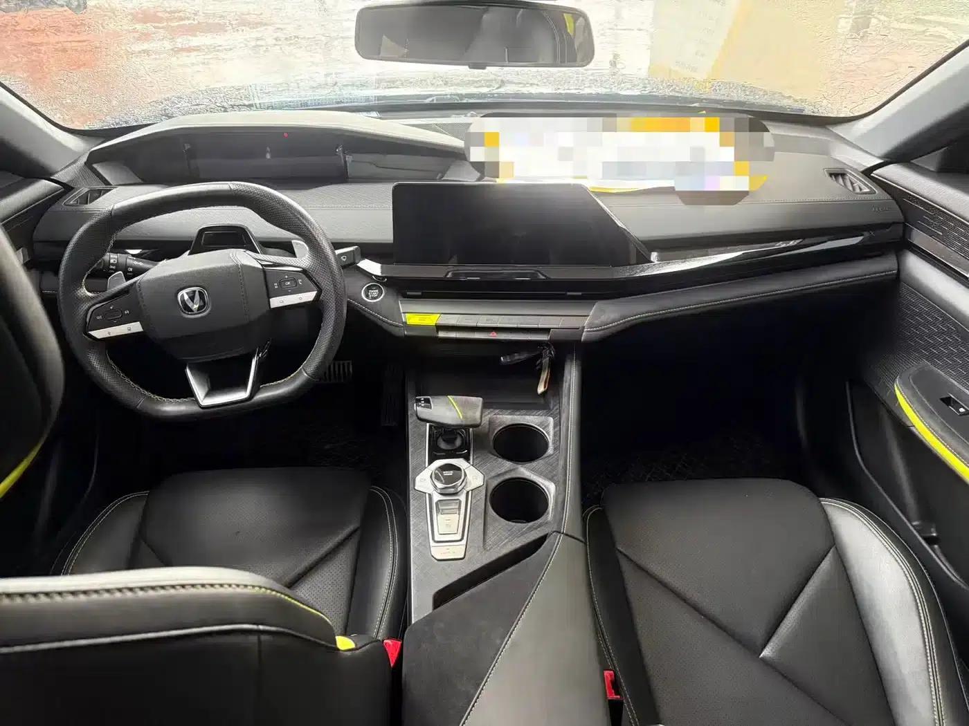 Changan UNI-V 2022 1.5T Sport Edition — миниатюра 6