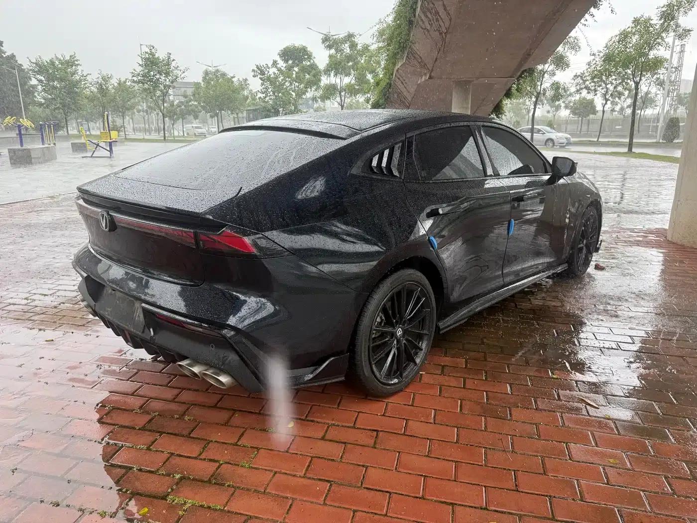 Changan UNI-V 2022 1.5T Sport Edition — миниатюра 9