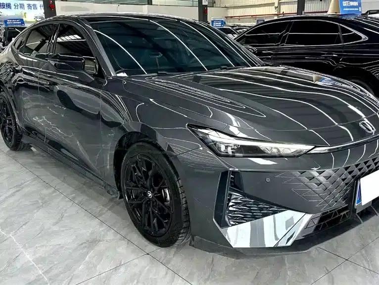 Changan UNI-V 2024 1.5T Premium Sport — миниатюра 3