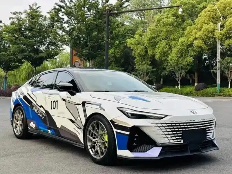 Changan UNI-V 2022 1.5T Sport Edition — миниатюра 4