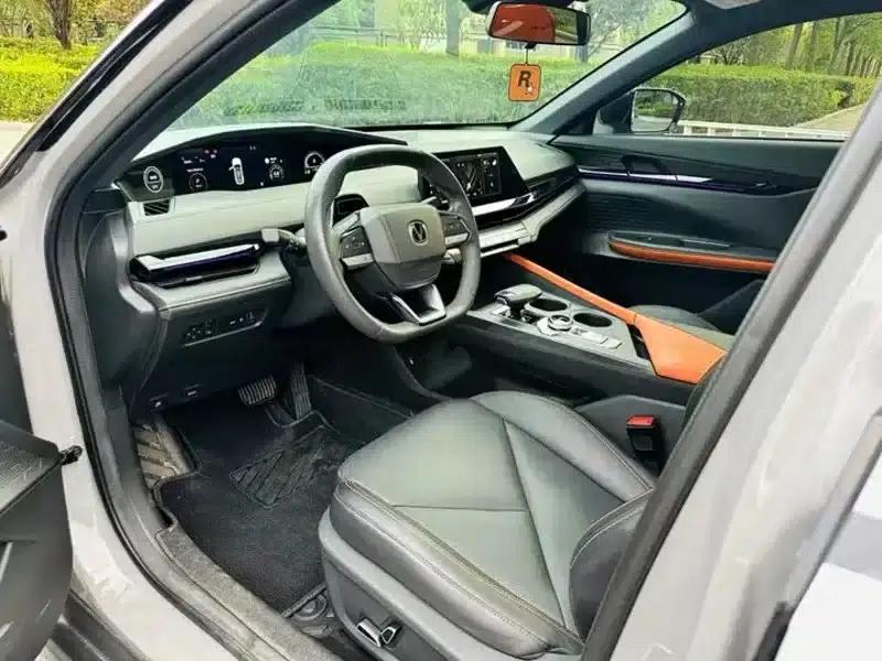 Changan UNI-V 2022 1.5T Sport Edition — миниатюра 6
