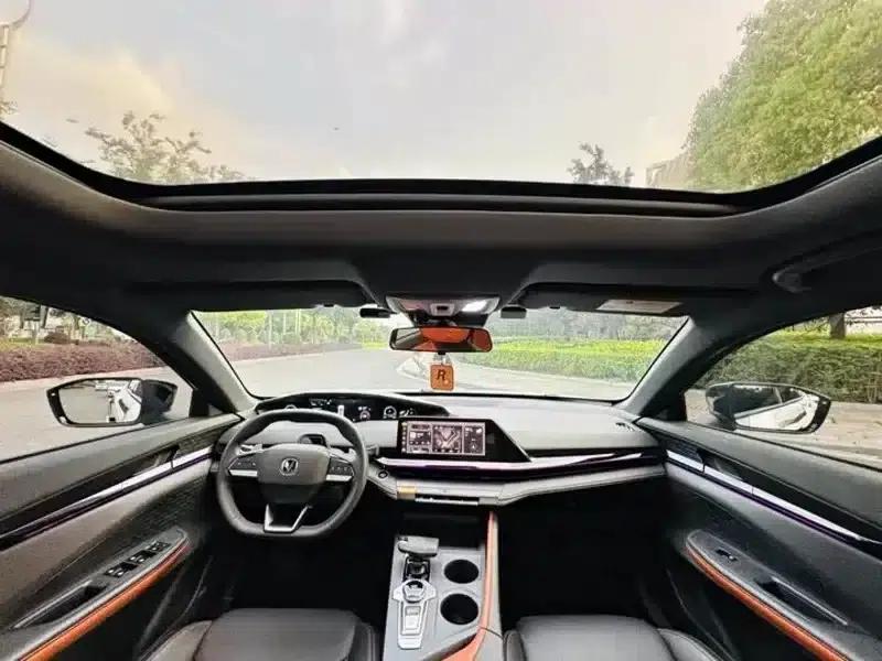 Changan UNI-V 2022 1.5T Sport Edition — миниатюра 8
