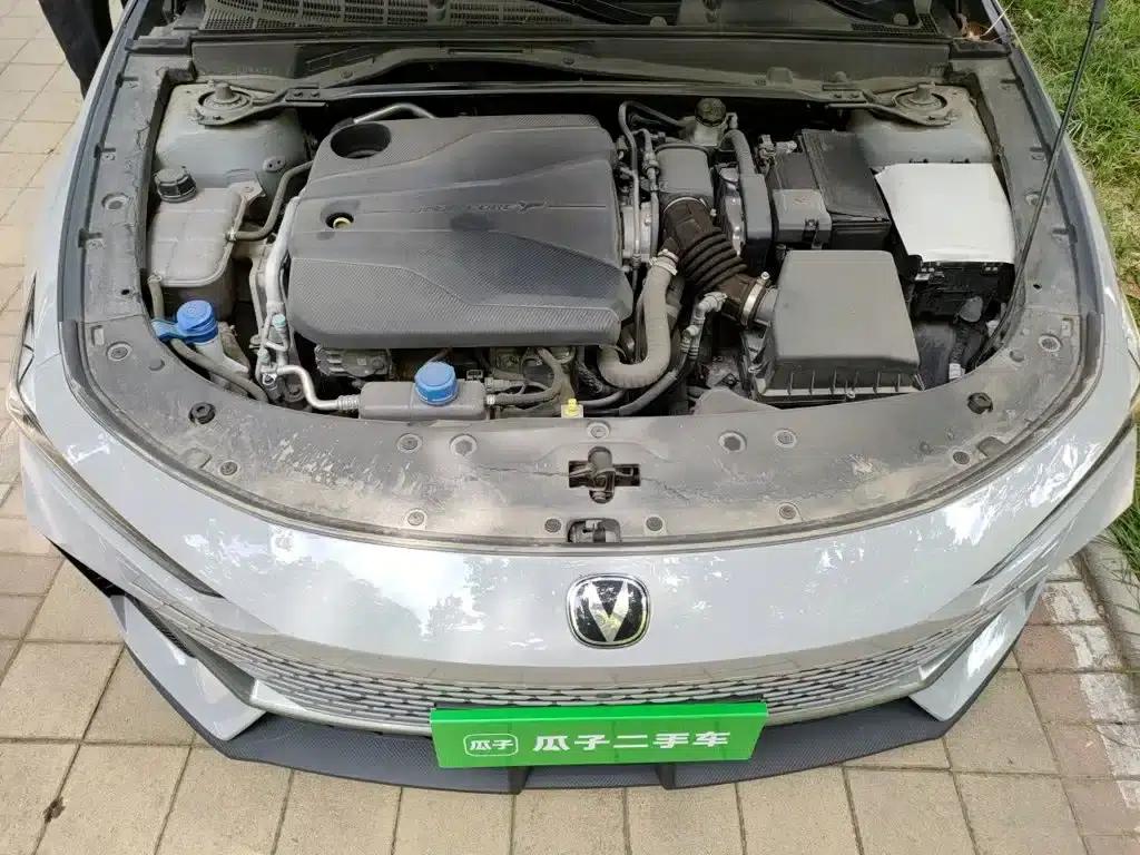Changan UNI-V 2022 1.5T Premium Edition — миниатюра 11