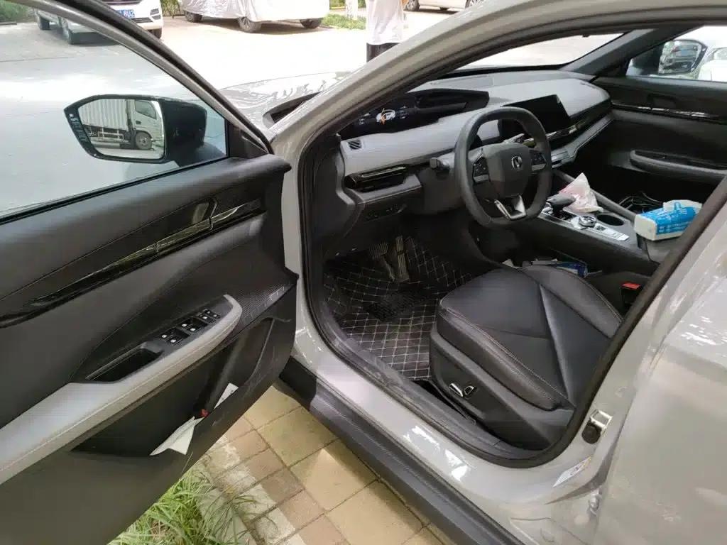 Changan UNI-V 2022 1.5T Premium Edition — миниатюра 14
