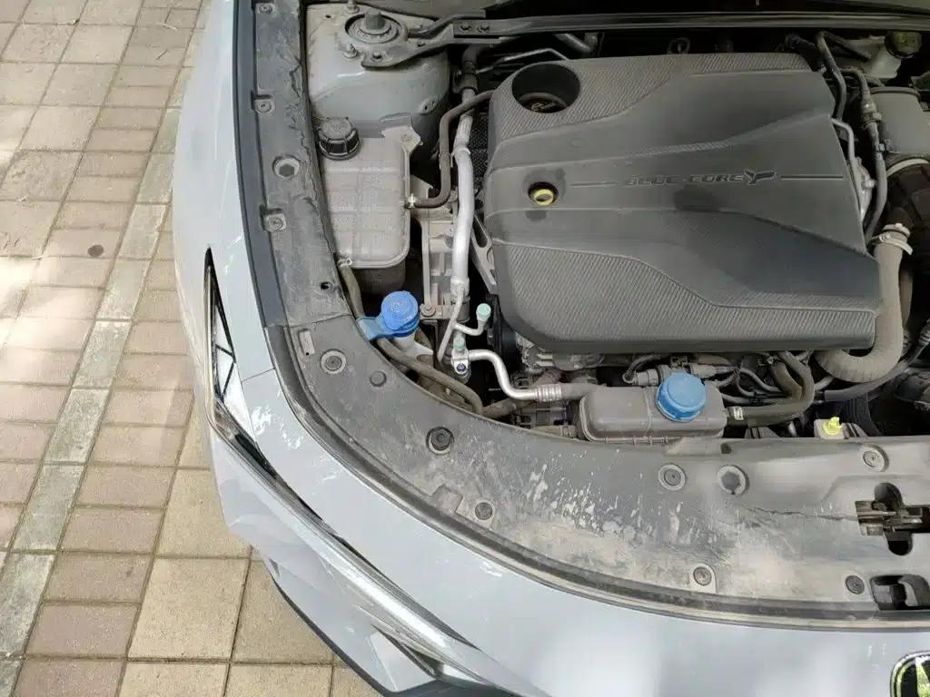 Changan UNI-V 2022 1.5T Premium Edition — миниатюра 21