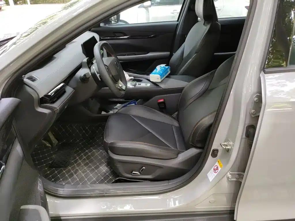 Changan UNI-V 2022 1.5T Premium Edition — миниатюра 8
