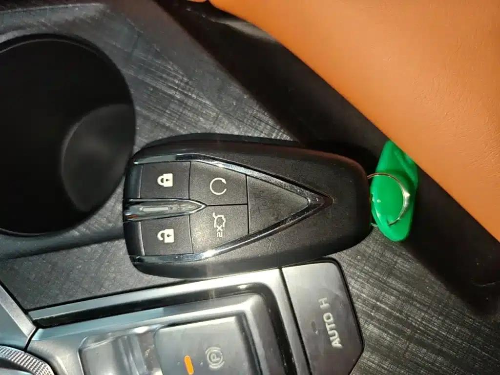 Changan UNI-V 2023 2.0T Speed Edition — миниатюра 9