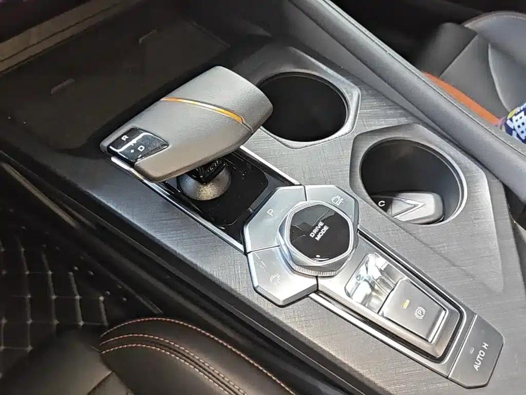 Changan UNI-V 2024 1.5T Premium Edition — миниатюра 14