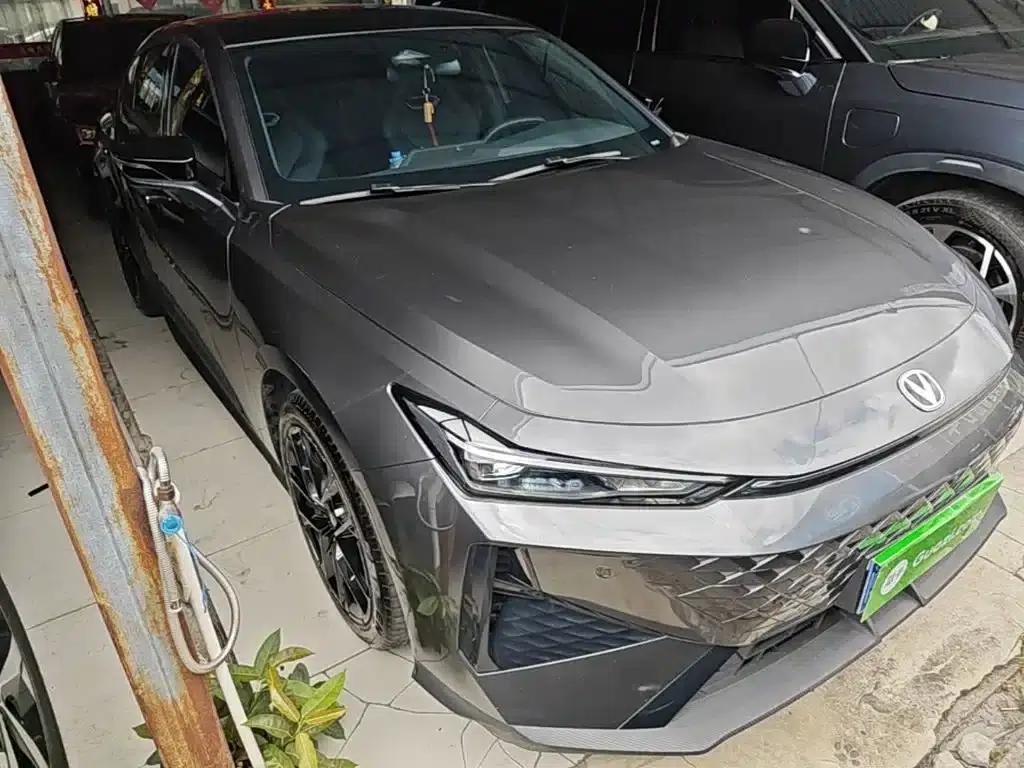 Changan UNI-V 2024 1.5T Premium Edition — миниатюра 4