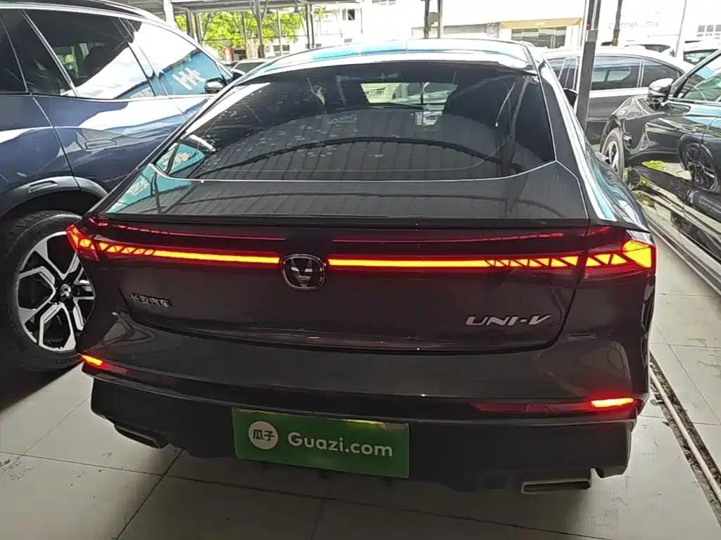 Changan UNI-V 2024 1.5T Premium Edition — миниатюра 6