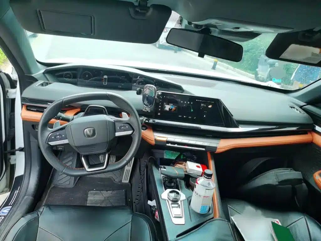 Changan UNI-V 2023 1.5T Sport Edition — миниатюра 13