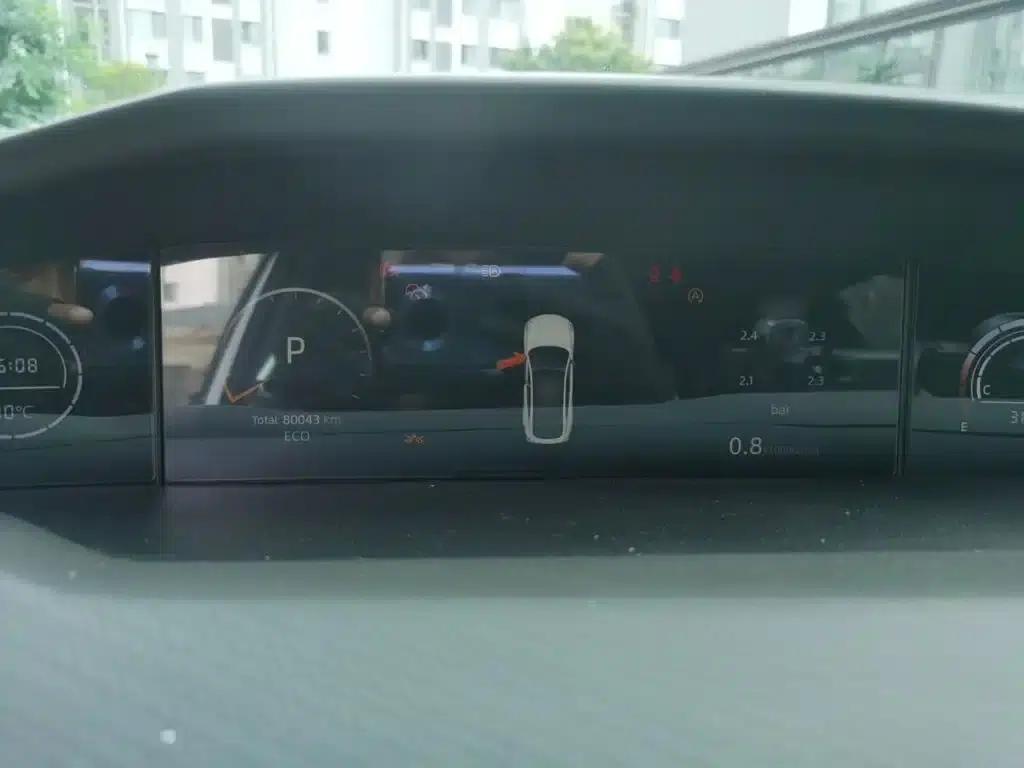 Changan UNI-V 2023 1.5T Sport Edition — миниатюра 4