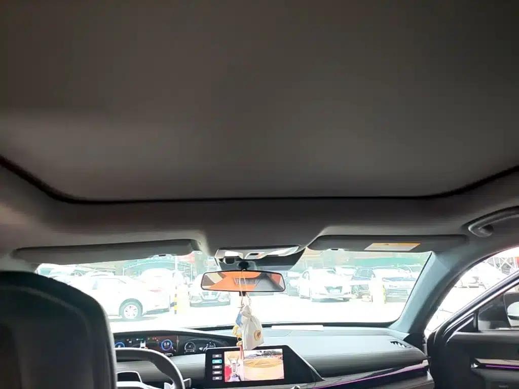 Changan UNI-V 2022 1.5T Smart Navigation Edition — миниатюра 18