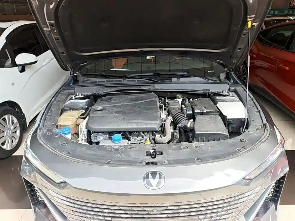 Changan UNI-V 2022 1.5T Smart Navigation Edition — миниатюра 20