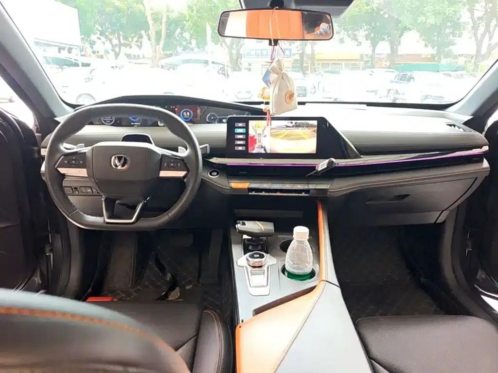 Changan UNI-V 2022 1.5T Smart Navigation Edition — миниатюра 10