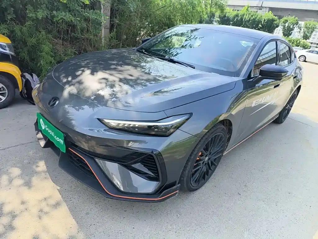 Changan UNI-V 2025 Model, Third Generation, 2.0T Sport Edition — миниатюра 1