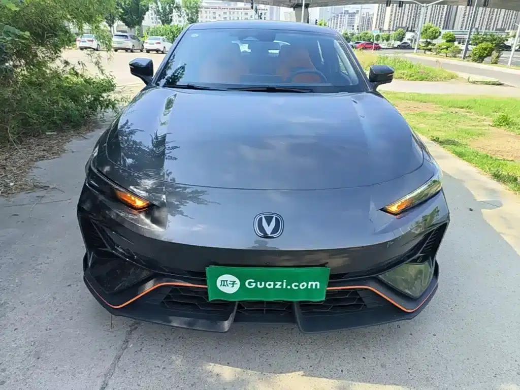 Changan UNI-V 2025 Model, Third Generation, 2.0T Sport Edition — миниатюра 3