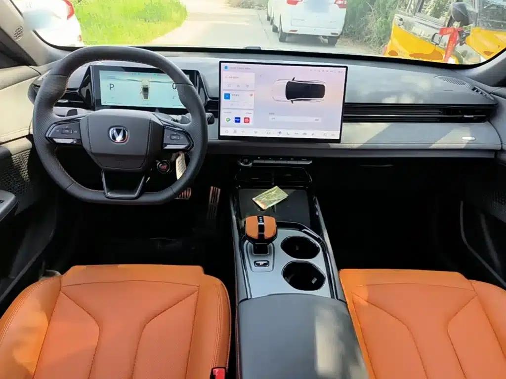 Changan UNI-V 2025 Model, Third Generation, 2.0T Sport Edition — миниатюра 10