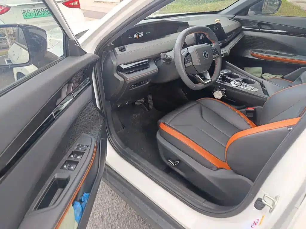 Changan UNI-V 2023 1.5T Premium Edition — миниатюра 14