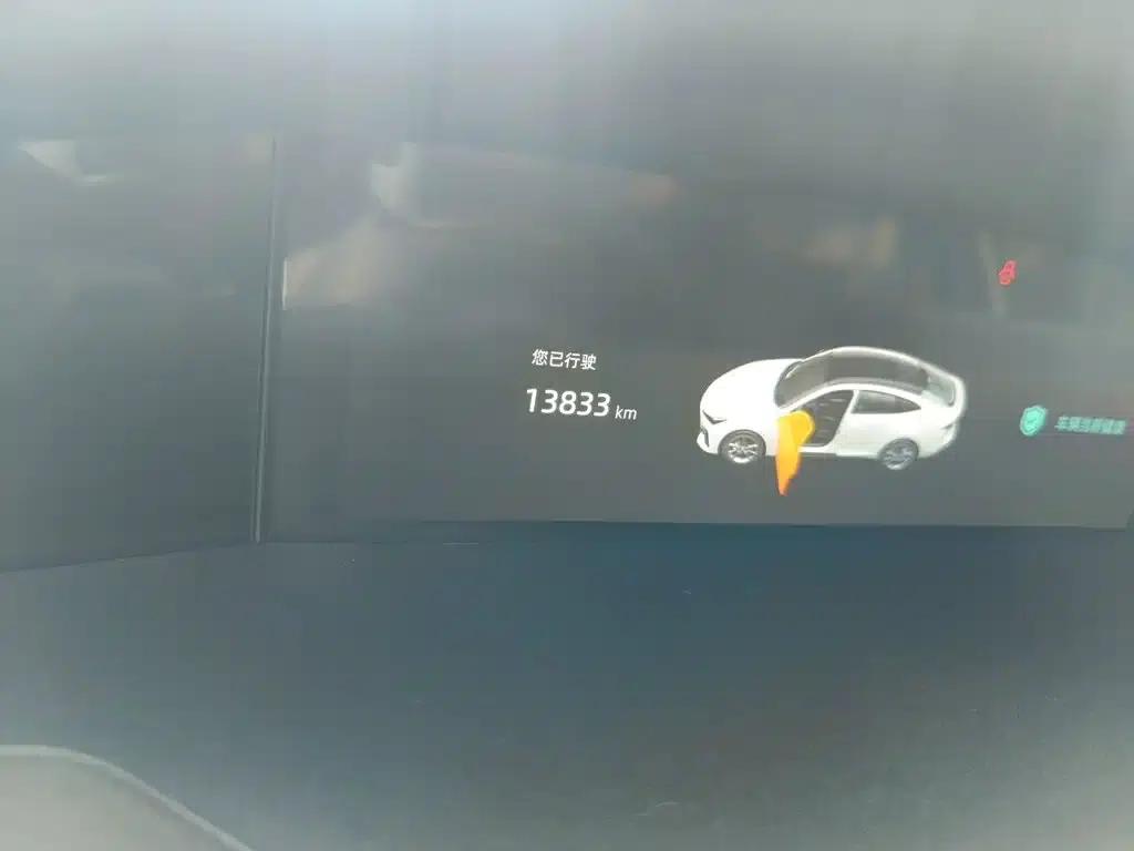 Changan UNI-V 2023 1.5T Premium Edition — миниатюра 5