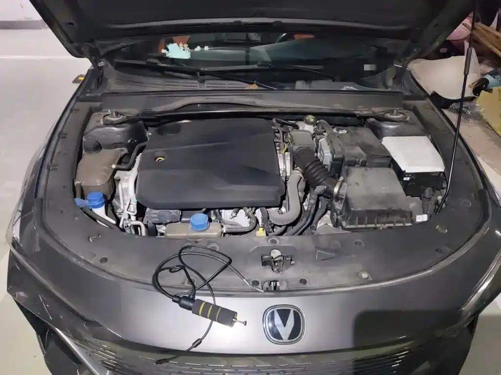 Changan UNI-V 2022 1.5T Premium Edition — миниатюра 11