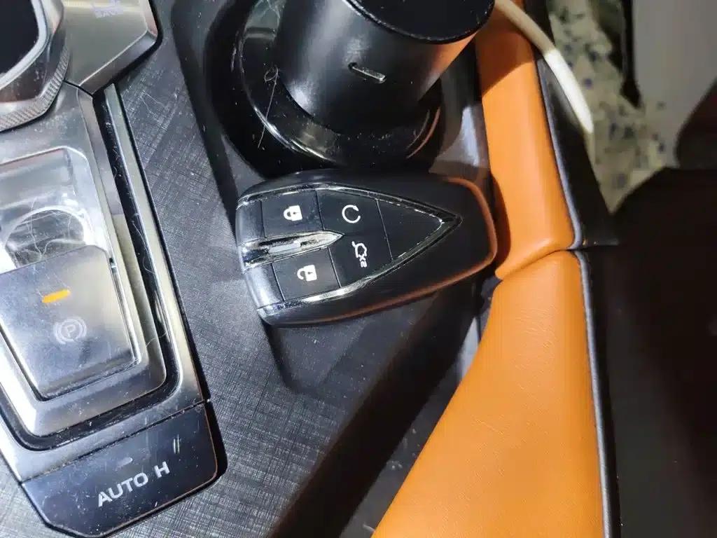Changan UNI-V 2022 1.5T Premium Edition — миниатюра 12