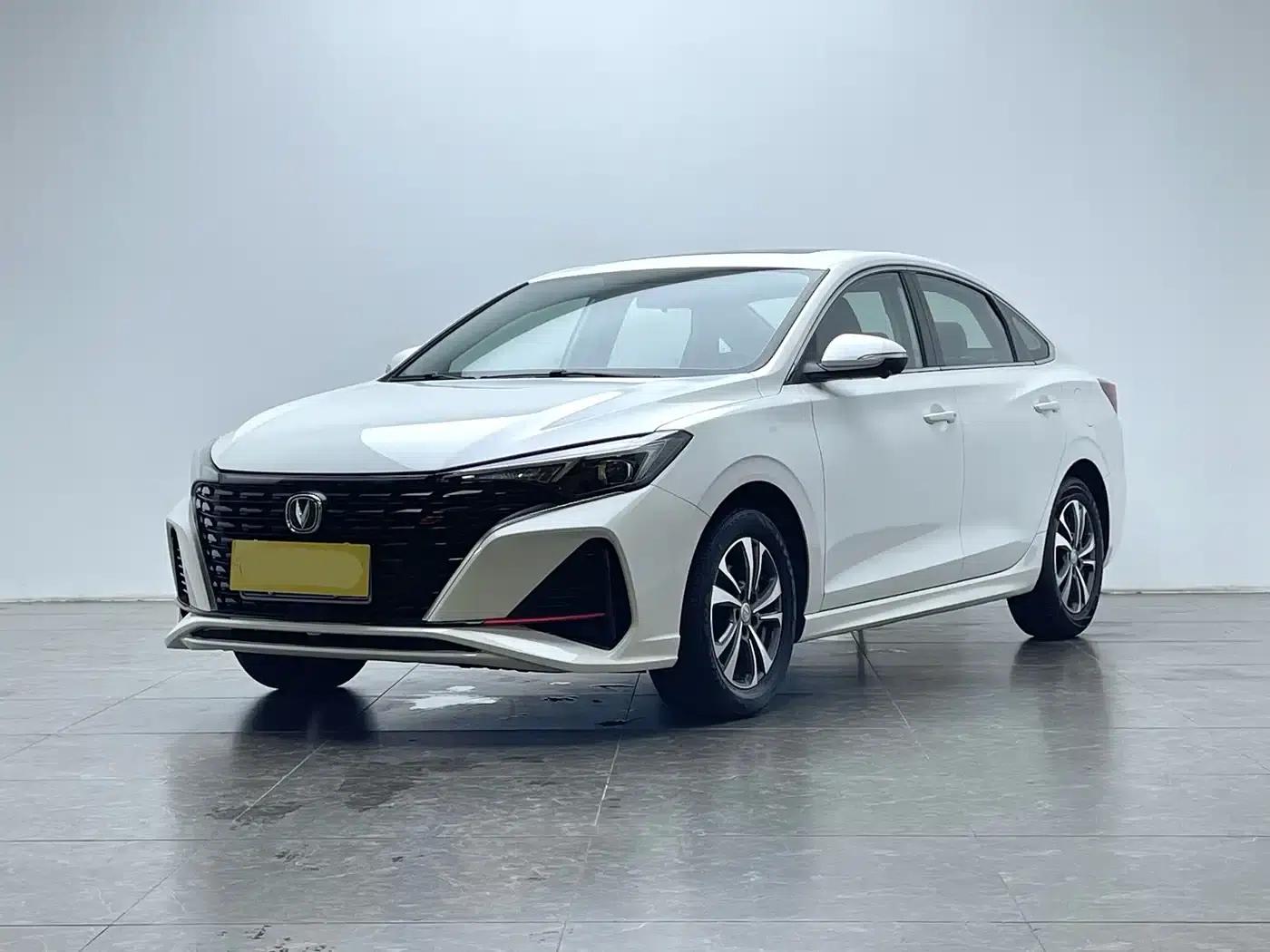 Changan Eado 2023 Enjoy Edition PLUS Blue Whale NE 1.4T GDI DCT Premium Edition — миниатюра 1