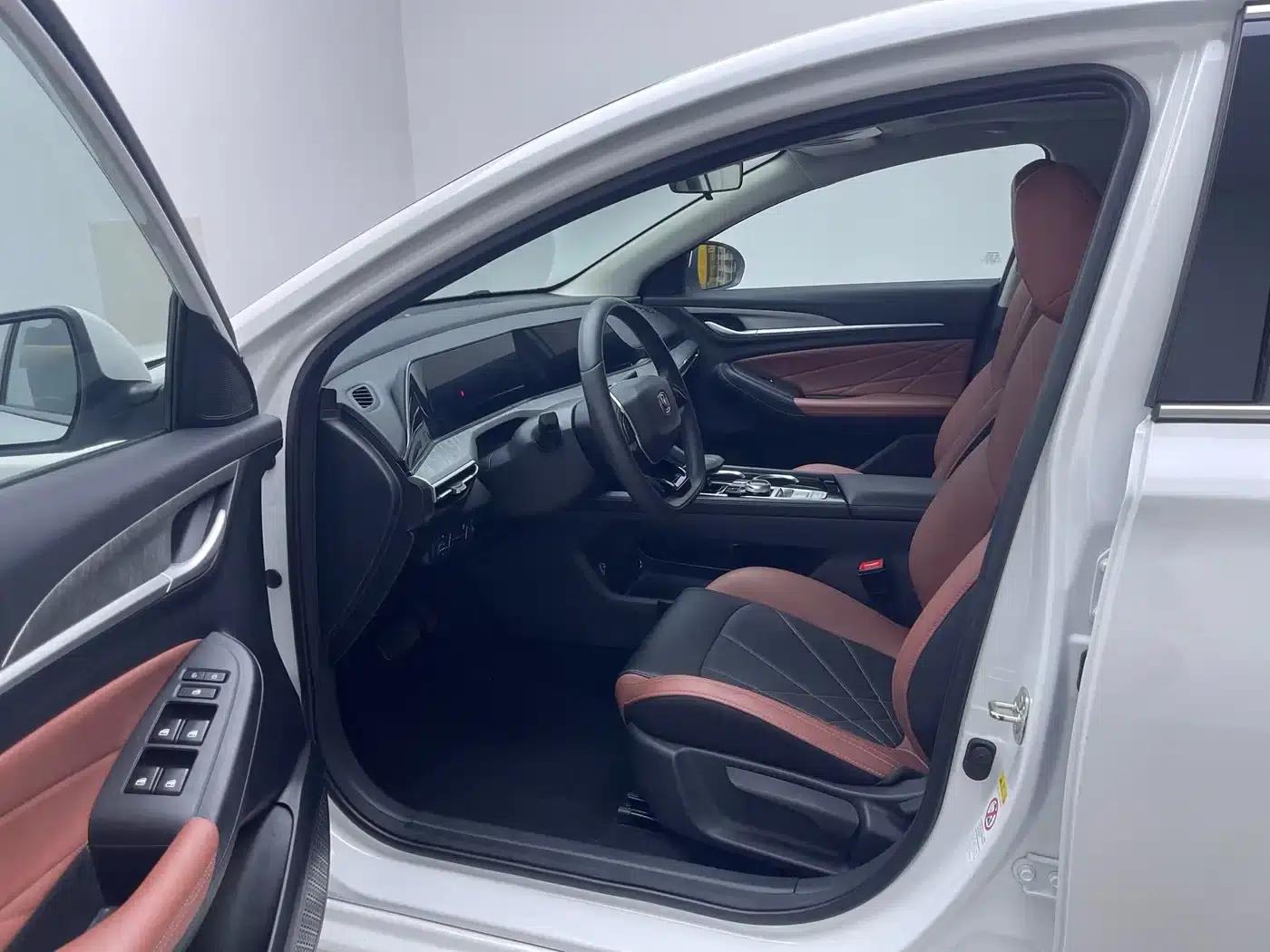 Changan Eado 2023 Enjoy Edition PLUS Blue Whale NE 1.4T GDI DCT Premium Edition — миниатюра 11
