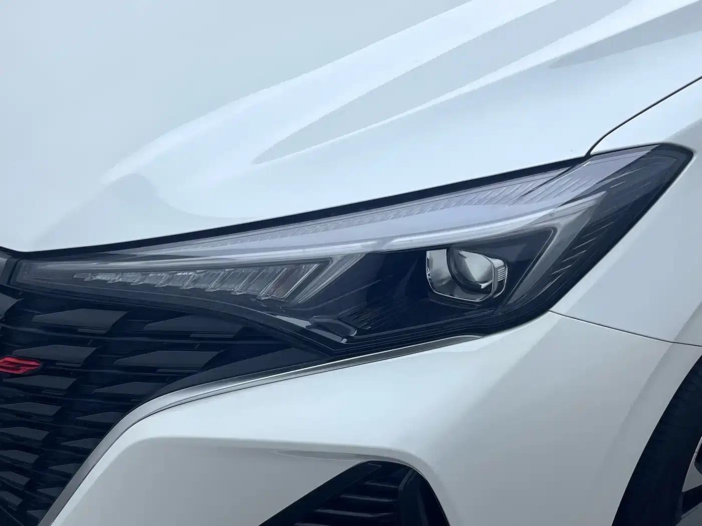 Changan Eado 2023 Enjoy Edition PLUS Blue Whale NE 1.4T GDI DCT Premium Edition — миниатюра 9
