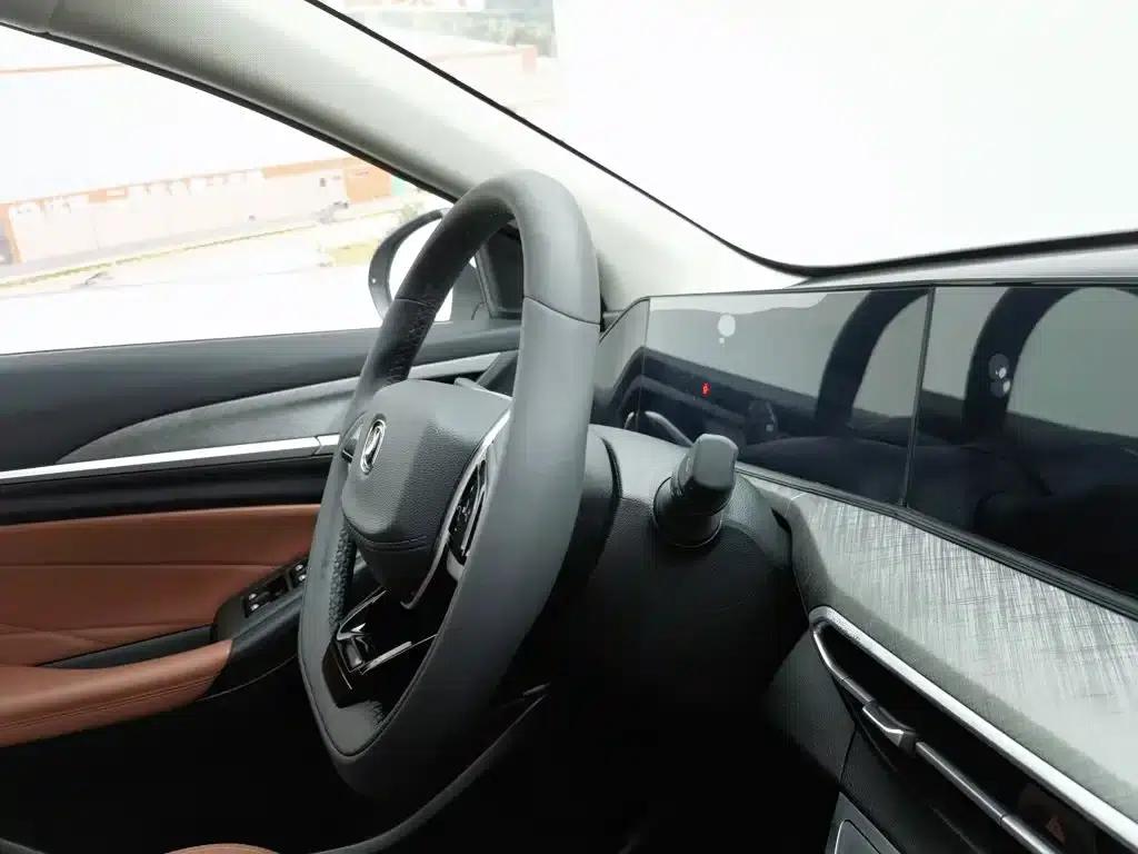 Changan Eado 2023 Enjoy Edition PLUS Blue Whale NE 1.4T GDI DCT Premium Edition — миниатюра 22