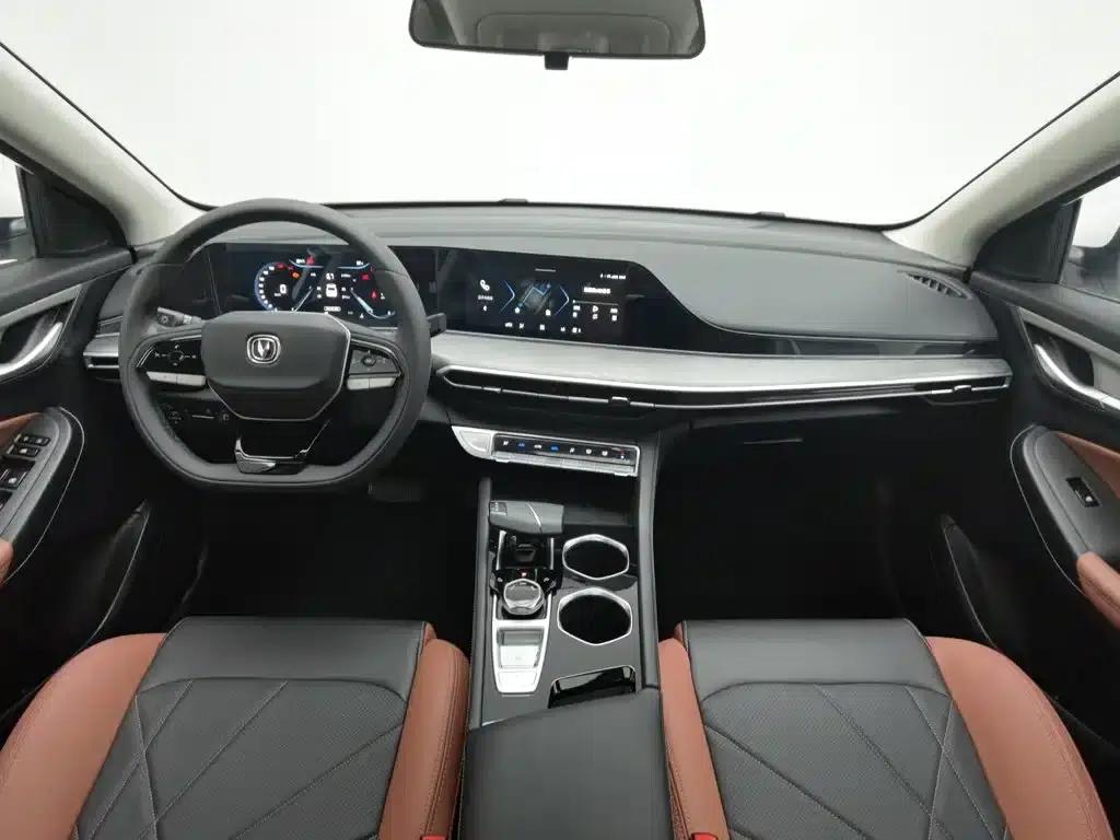 Changan Eado 2023 Enjoy Edition PLUS Blue Whale NE 1.4T GDI DCT Premium Edition — миниатюра 5
