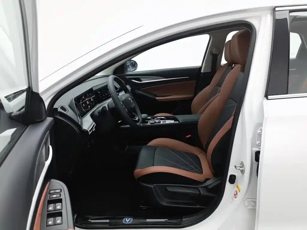 Changan Eado 2023 Enjoy Edition PLUS Blue Whale NE 1.4T GDI DCT Premium Edition — миниатюра 10