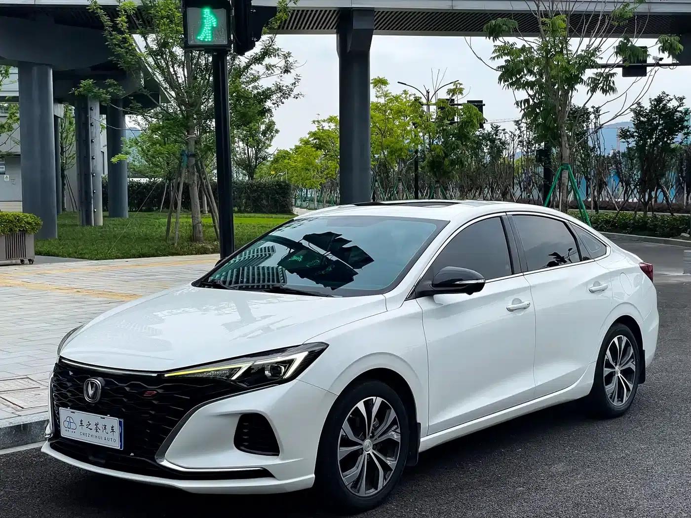 Changan Eado 2021 PLUS Blue Whale NE 1.4T GDI DCT Flagship Edition — миниатюра 2