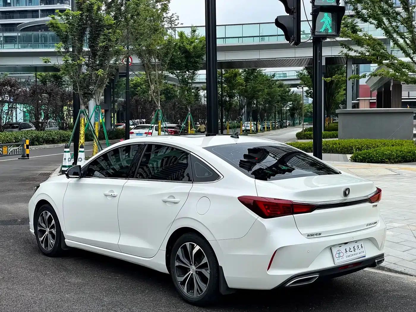 Changan Eado 2021 PLUS Blue Whale NE 1.4T GDI DCT Flagship Edition — миниатюра 3