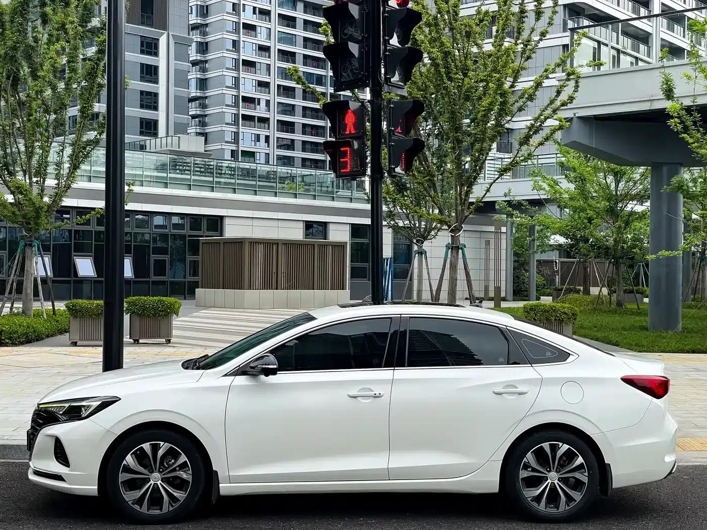 Changan Eado 2021 PLUS Blue Whale NE 1.4T GDI DCT Flagship Edition — миниатюра 4