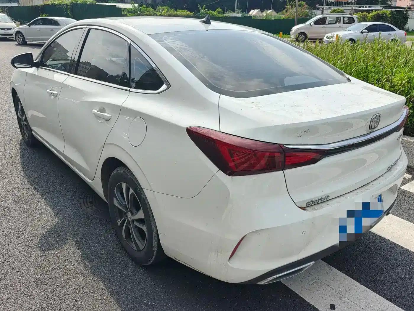 Changan Eado 2022 PLUS Blue Whale NE 1.4T GDI DCT Premium Edition — миниатюра 11