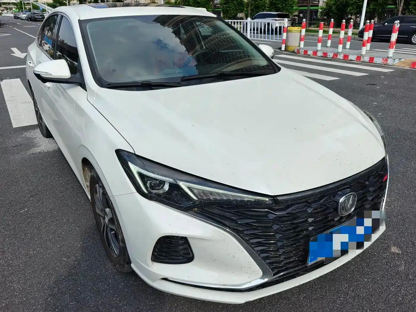 Changan Eado 2022 PLUS Blue Whale NE 1.4T GDI DCT Premium Edition — миниатюра 3