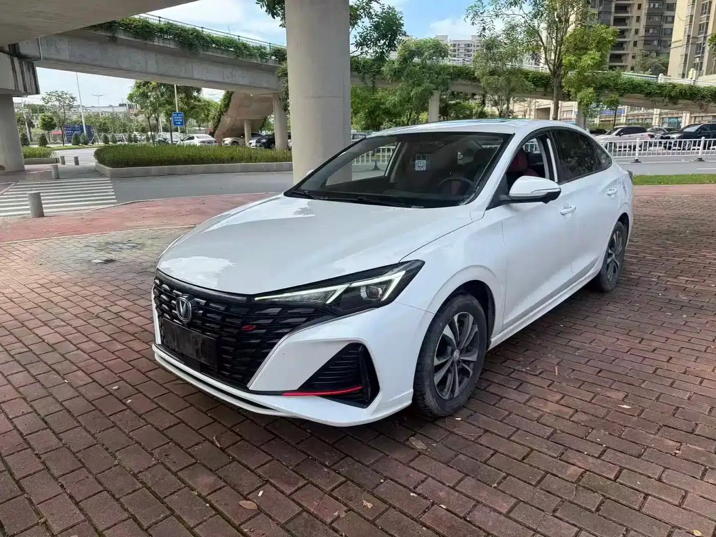 Changan Eado 2022 PLUS Blue Whale NE 1.4T GDI DCT Premium Edition — миниатюра 1